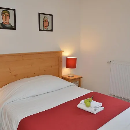 Spacieux Avec Balcon Sud, Centre Station, Parking, A Foret - Fr-1-425-125 Apartment *