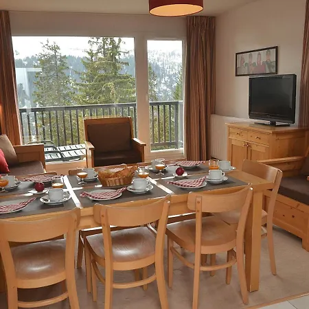 Apartment Spacieux Avec Balcon Sud, Centre Station, Parking, A Foret - Fr-1-425-125